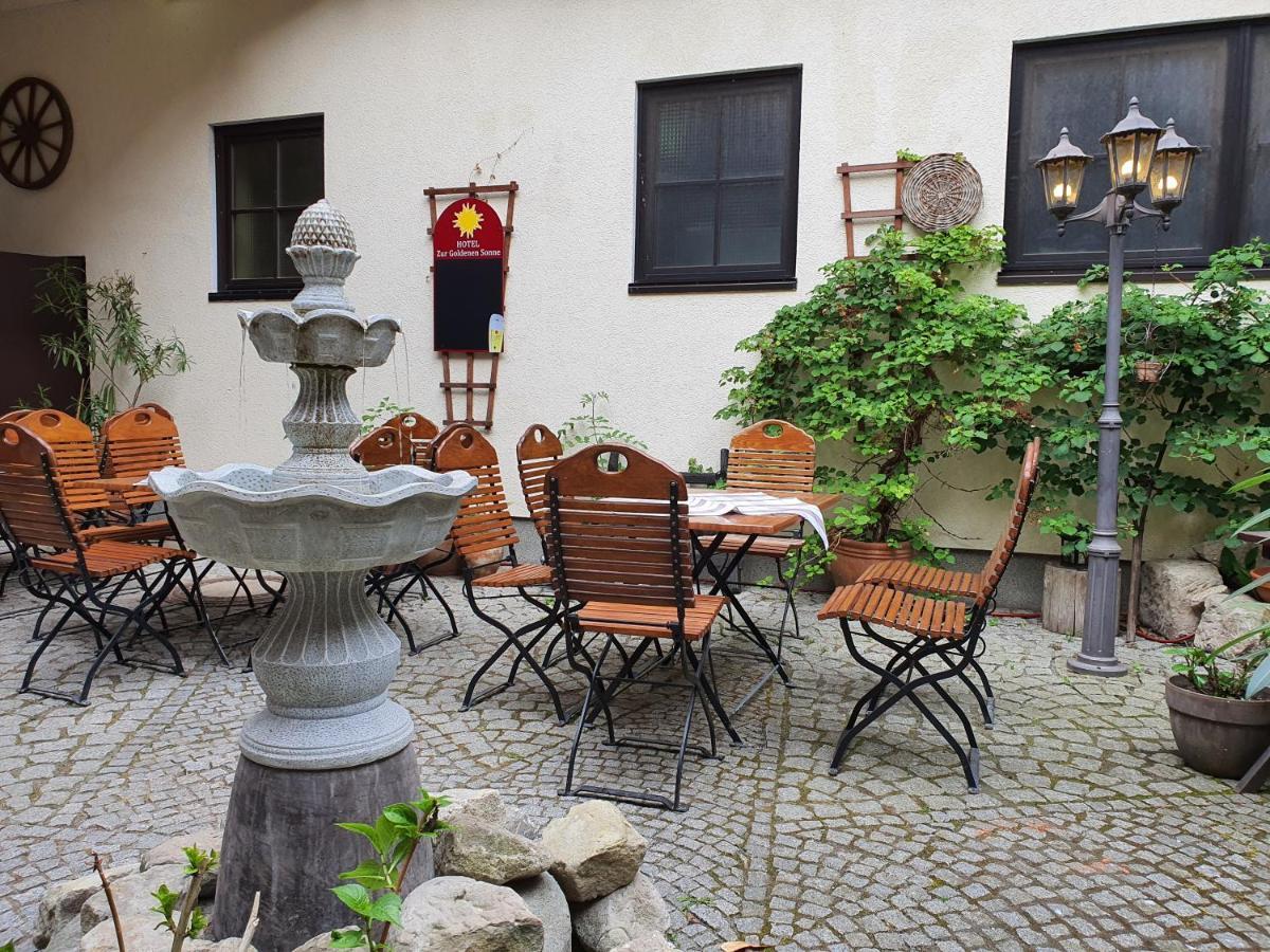 Hotel Zur Goldenen Sonne Quedlinburg Exterior photo