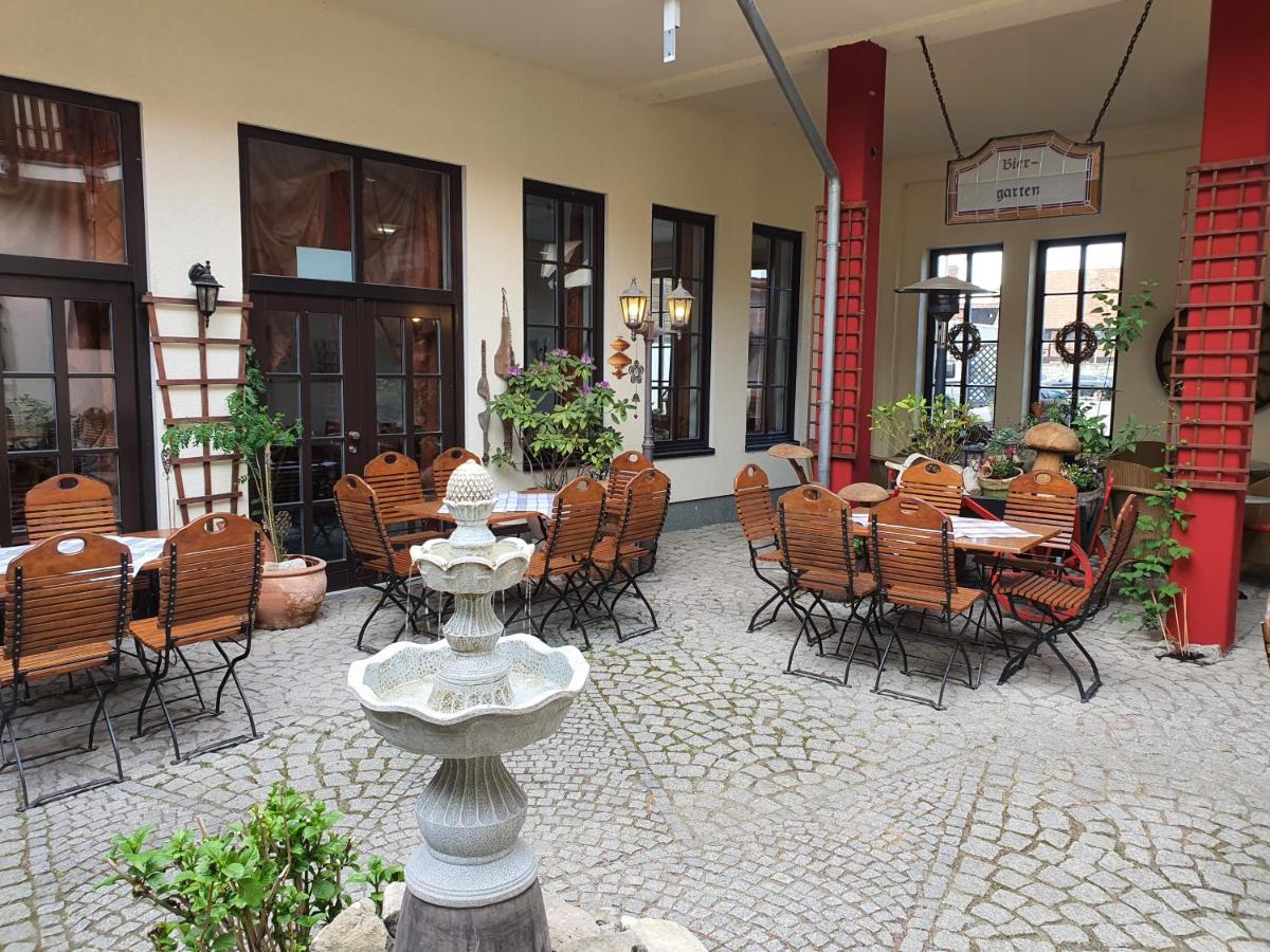 Hotel Zur Goldenen Sonne Quedlinburg Exterior photo